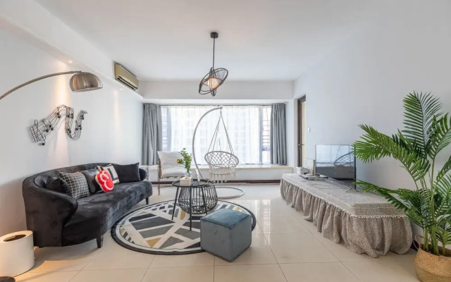 Locals Boutique Apartment Huafa Plaza 35