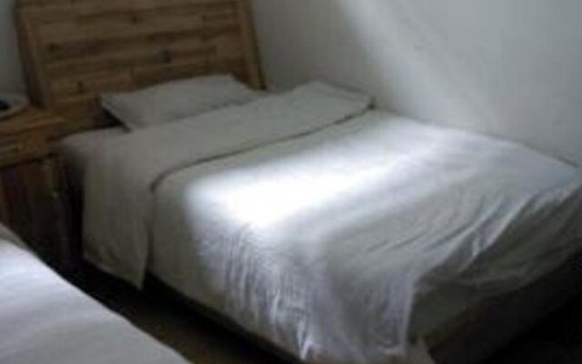 Qufu Ruiyuan Business Inn