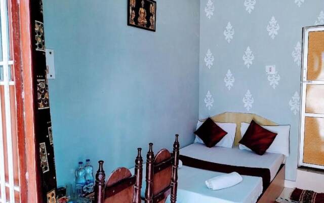 Goroomgo Mohit Paying Guest House Varanasi