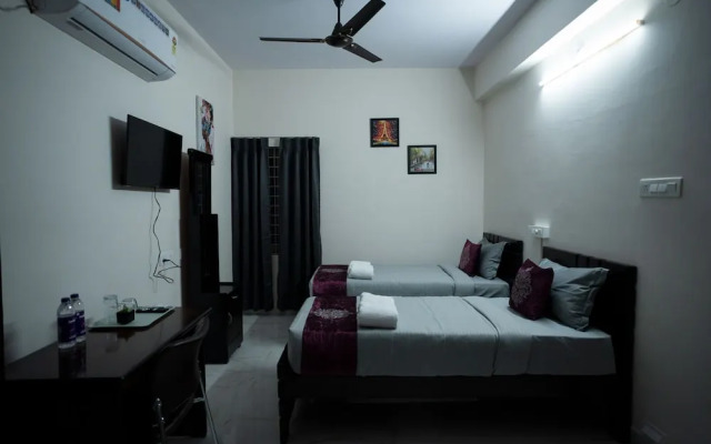 Yellow Bells Serviced Apartments Hitech City