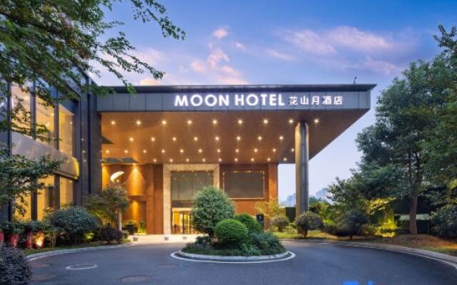 Moon Hotel