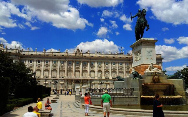 Chueca ★ Gran Via Apartaments