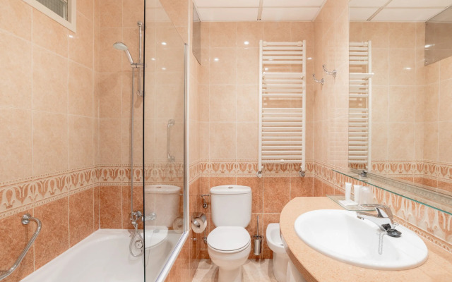 Hotel Pirineo Figueres by Pierre and Vacances