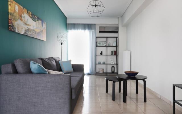 Joyful Turquoise Apt in Athens Historic Centre