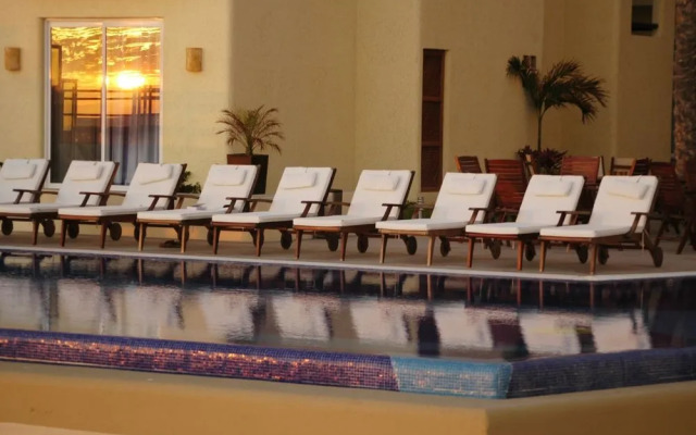 Zafiro Beach Boutique Resort