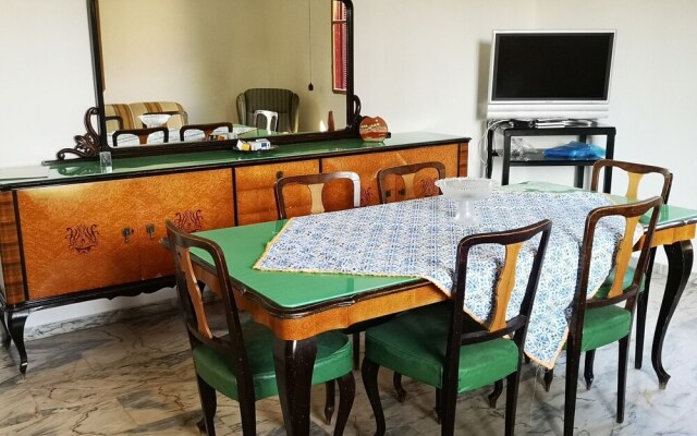 Tasteful Holiday Home in Comiso With Garden