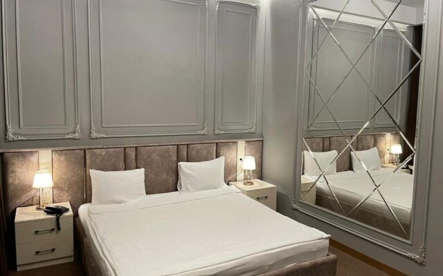 Paradise Hotel Baku
