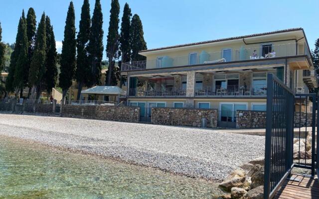 Hotel Baia Dei Pini