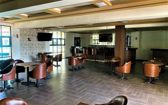 Kavia Meoqui Hotel & Suites