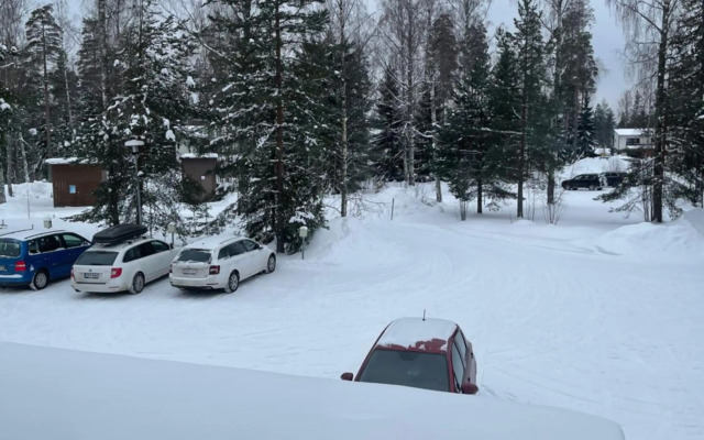 Дом у спа-центра и озера