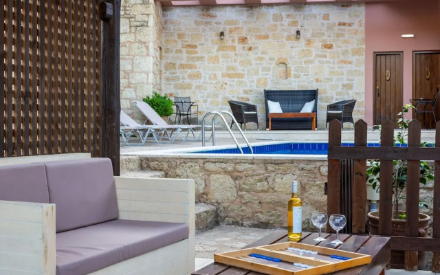 Petronikolis Village