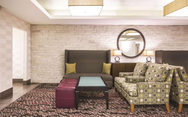 Fairfield by Marriott Inn & Suites Fresno River Park