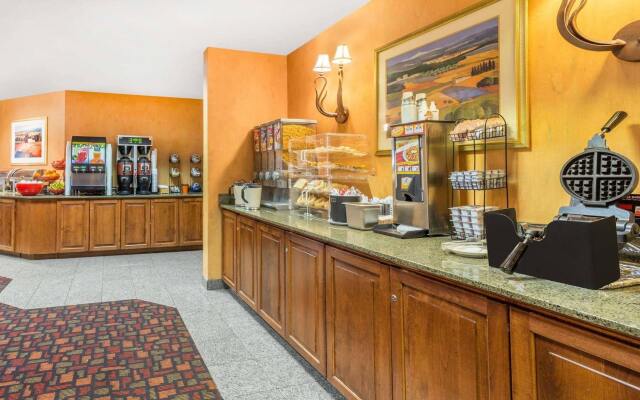 Holiday Inn Hotel & Suites SEATTLE-KENT