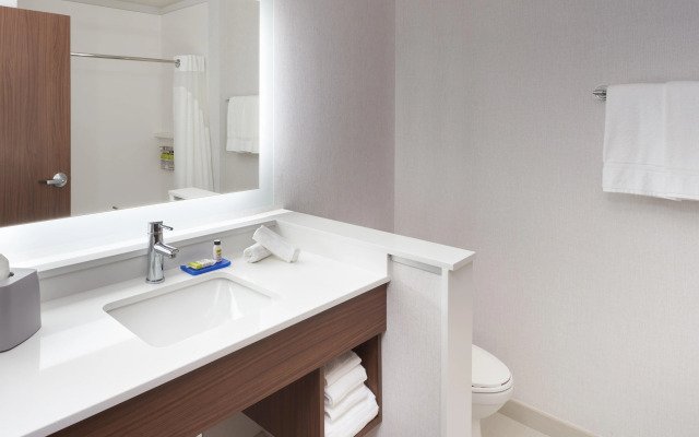 Holiday Inn Express Doral Miami by IHG