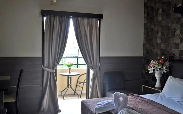 Grand Krakatau Serang