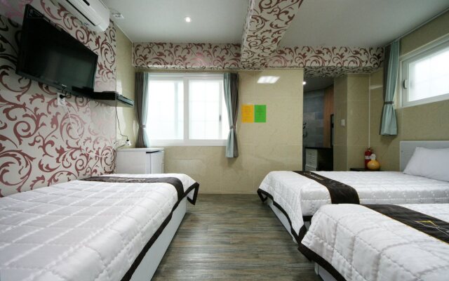 Guest House Myeongdong 2