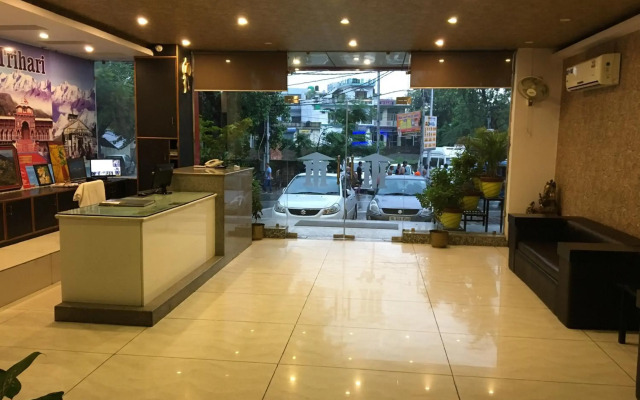 Hotel Trihari