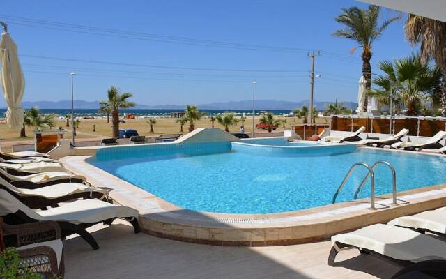 Amphora Hotel