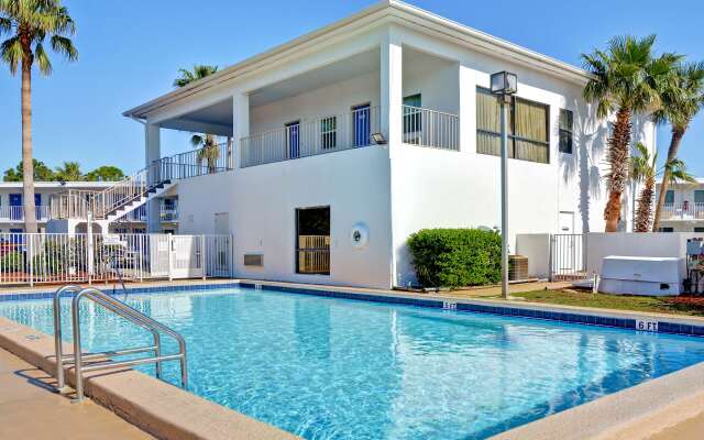 Motel 6 Destin, FL