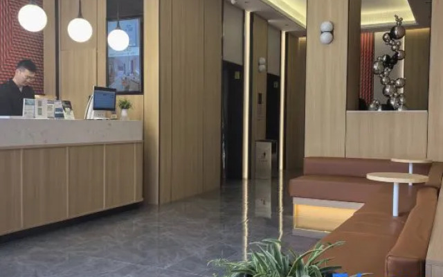 Tianhou Hotel (Suzhou Guanqian Street Gongxiang Branch)