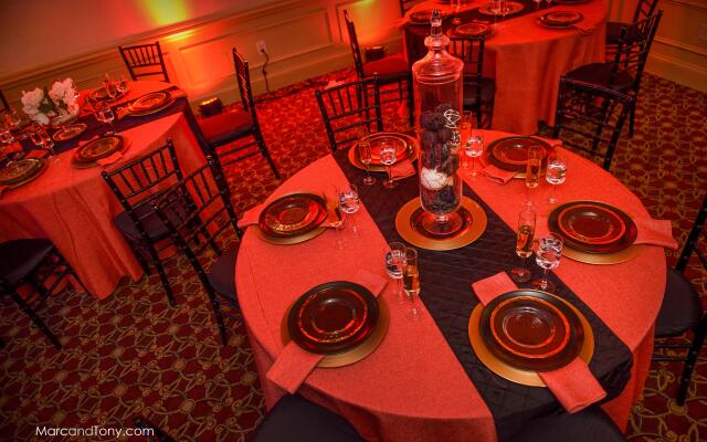 Crowne Plaza Cleveland Airport by IHG