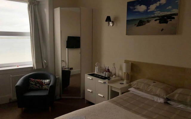 The Bowmore House Bed & Breakfast