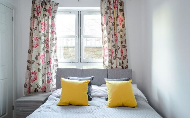 Charming Edinburgh Apartment