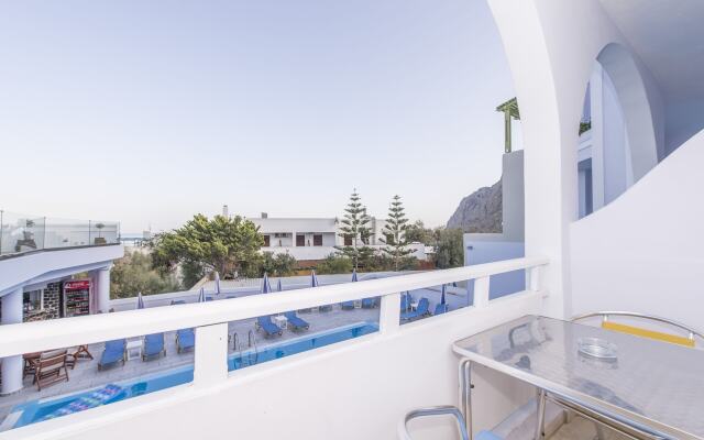 Blue Waves Hotel
