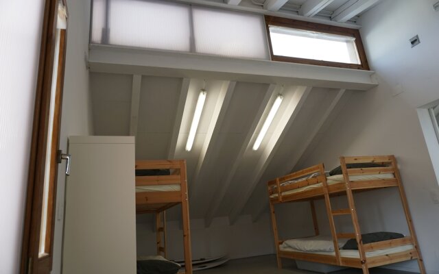 The Camp Doniños - Hostel