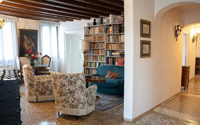 Casa Allegra by Ca-sa Check