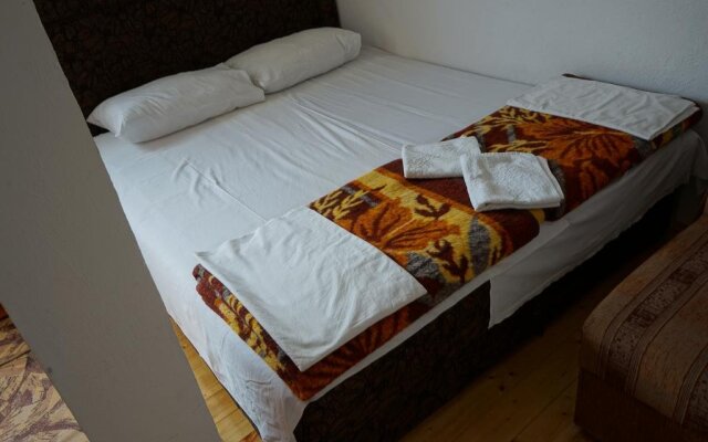 Hotel Lovac