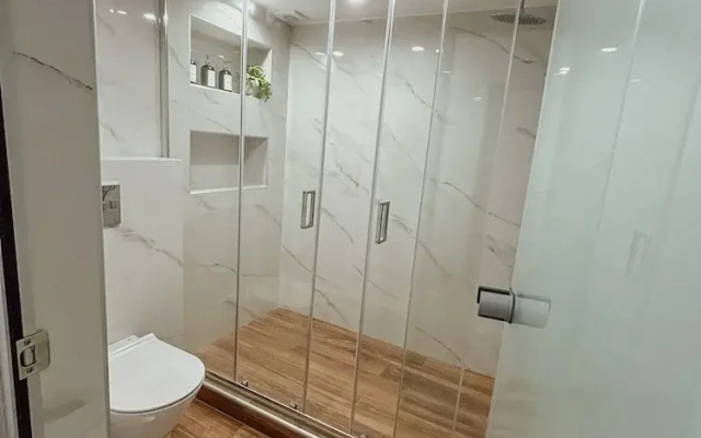 ng Lique Pool Garden Apartment