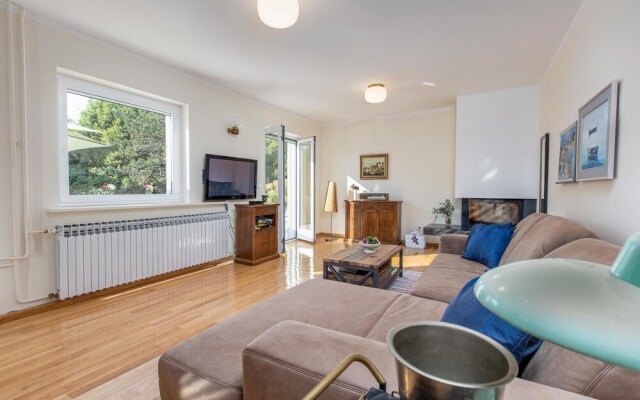 Awesome Home in Malinska With Wifi and 3 Bedrooms