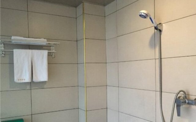 Junyi Business Inn