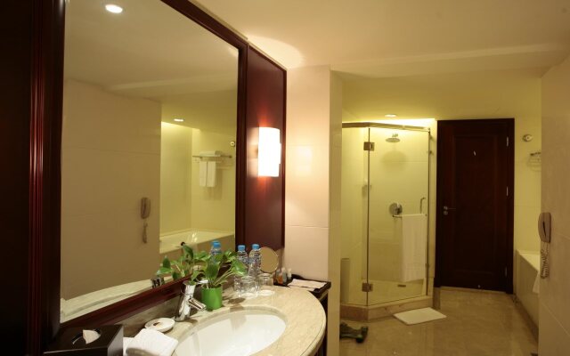 Donghu Lingang Hotel