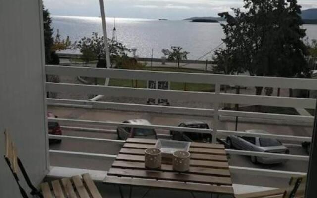 Lovely sea front apartment