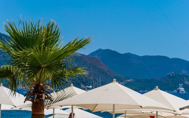 Reis Beach Hotel&Restaurant