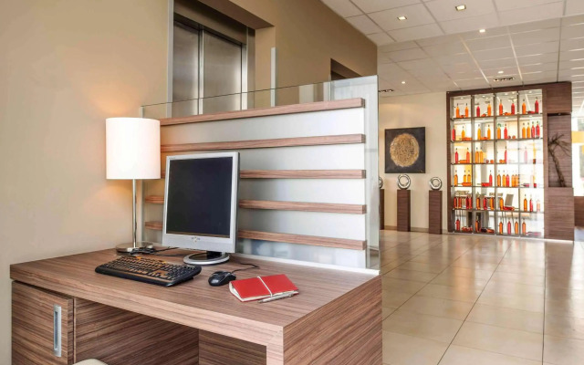 Hotel ibis Friedrichshafen Airport Messe
