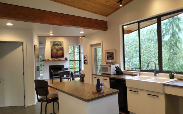 The Perch at Moon Dance