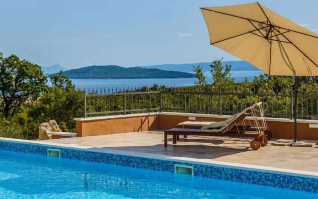 Luxurious Haven Villa With Pool and Mediterranean Garden