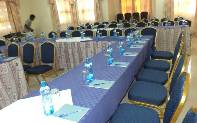 Skynest Country Hotel