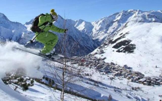 Appartement Les Deux Alpes, 1 pièce, 4 personnes - FR-1-348-198