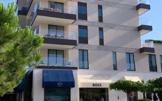 Porto Montenegro Luxury 1 Bedroom Apartment