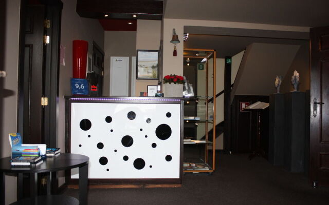 Villa Hotel (Adults only)