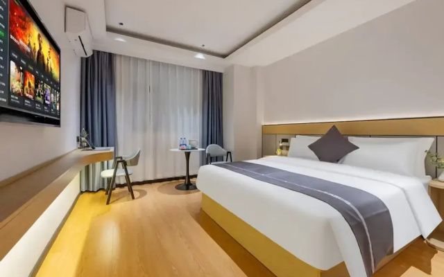 Star Season Hotel