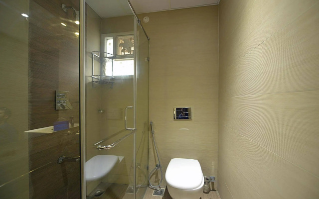 OYO Premium Raheja Mindspace