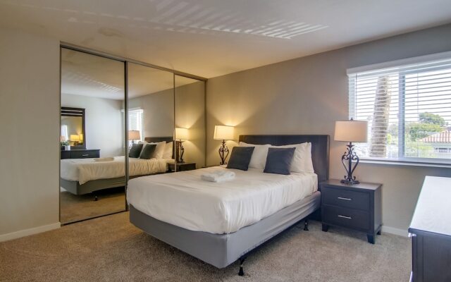 The Luxe Suites of Temecula Heights