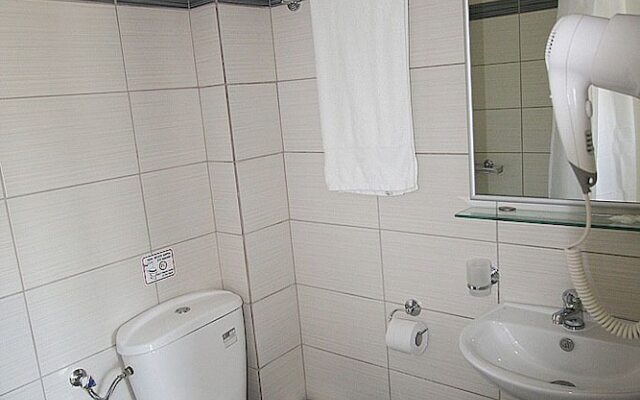 Konstantinos Hotel & Apartments 2