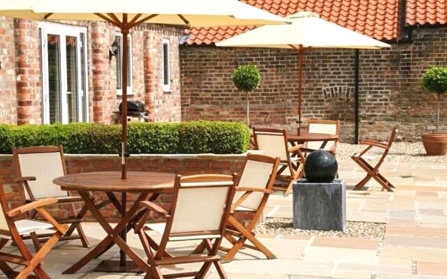 Winsall Court II