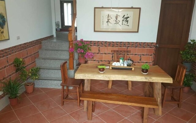Joylin Beach Hostel